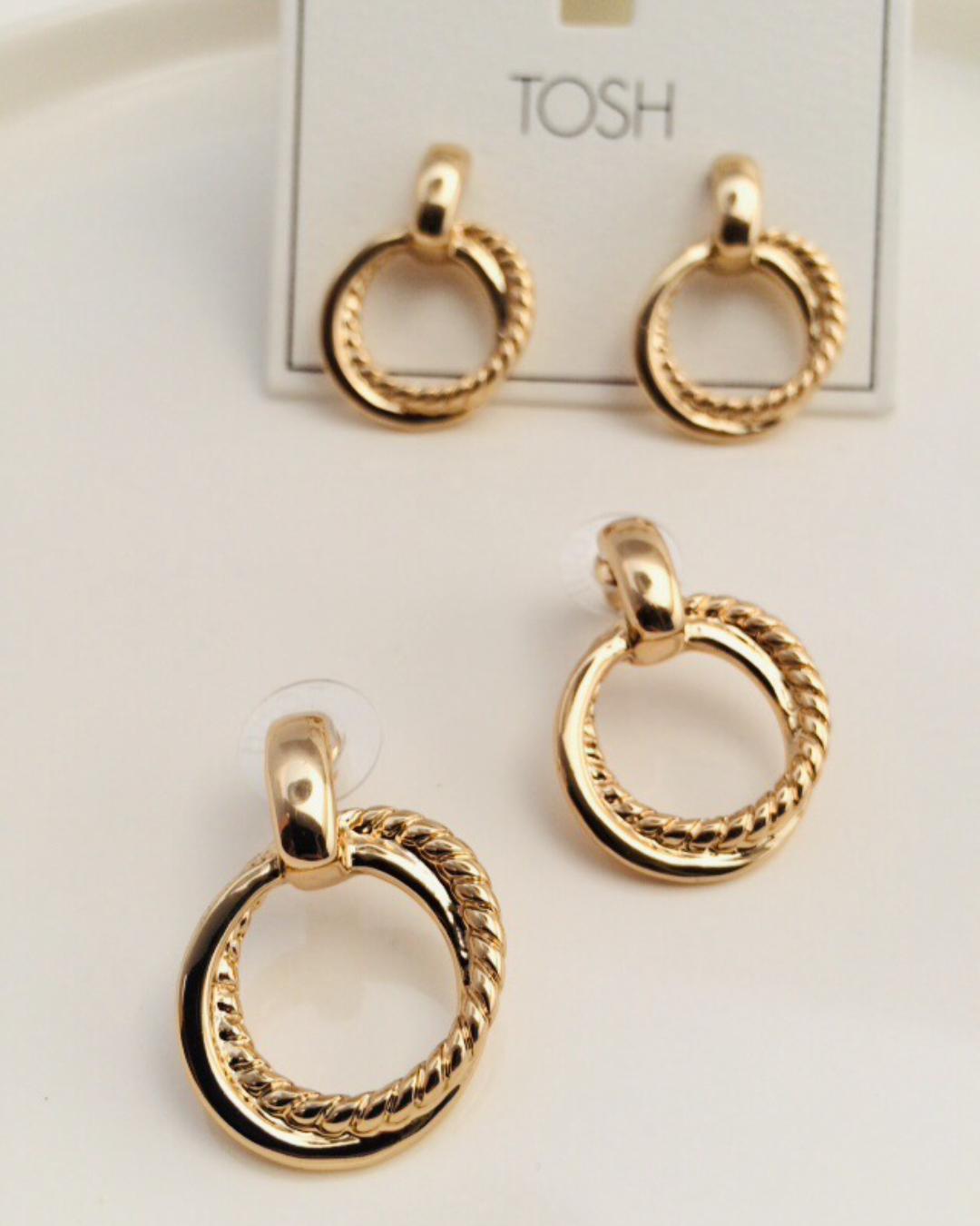 گوشواره میخی زنانه Tosh