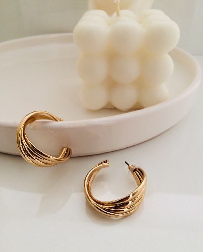 گوشواره ميخي نيم حلقه اي زنانه Tosh