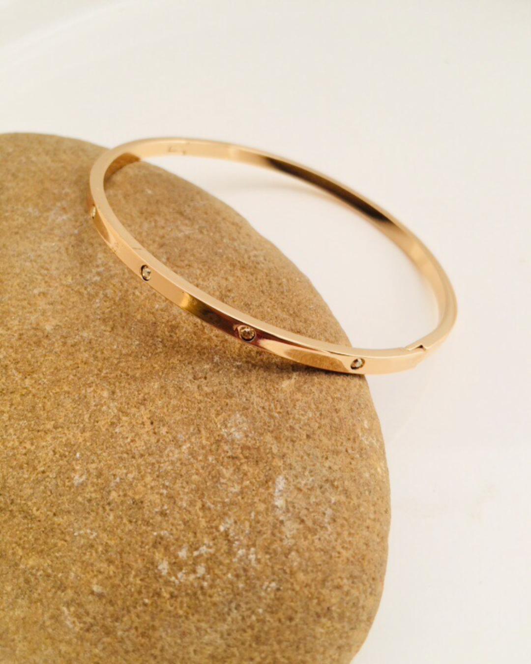 دست بند كارتير زنانه Tosh