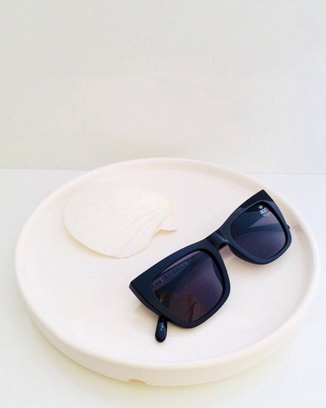 عینک گربه ای زنانه I am