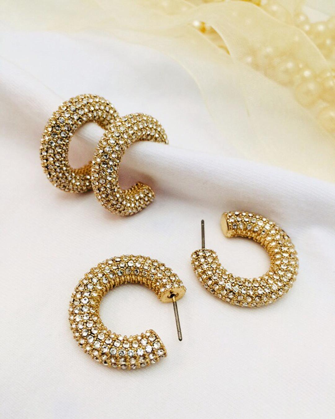 گوشواره نيم حلقه فول نگين زنانه Tosh