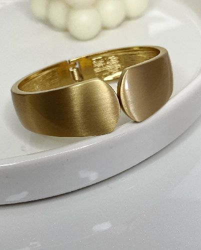 دست بند بنگل مات زنانه Tosh