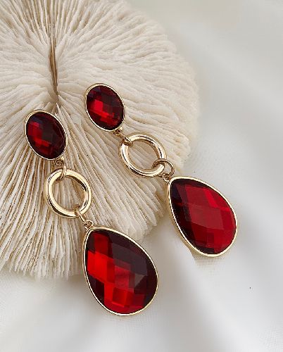 گوشواره میخی مجلسی زنانه Tosh