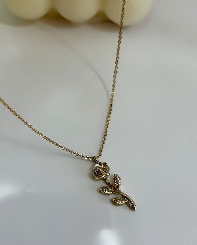 گردنبند گل رز زنانه Tosh