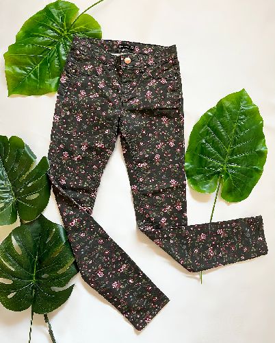 شلوار گلگلی کتان کش زنانه Stradivarius