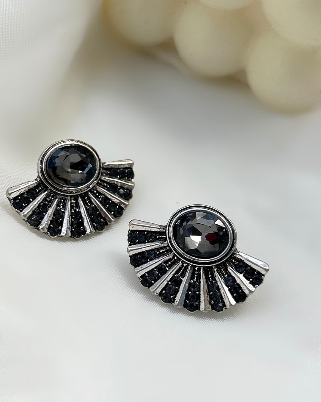 گوشواره میخی بادبزنی زنانه Parfois