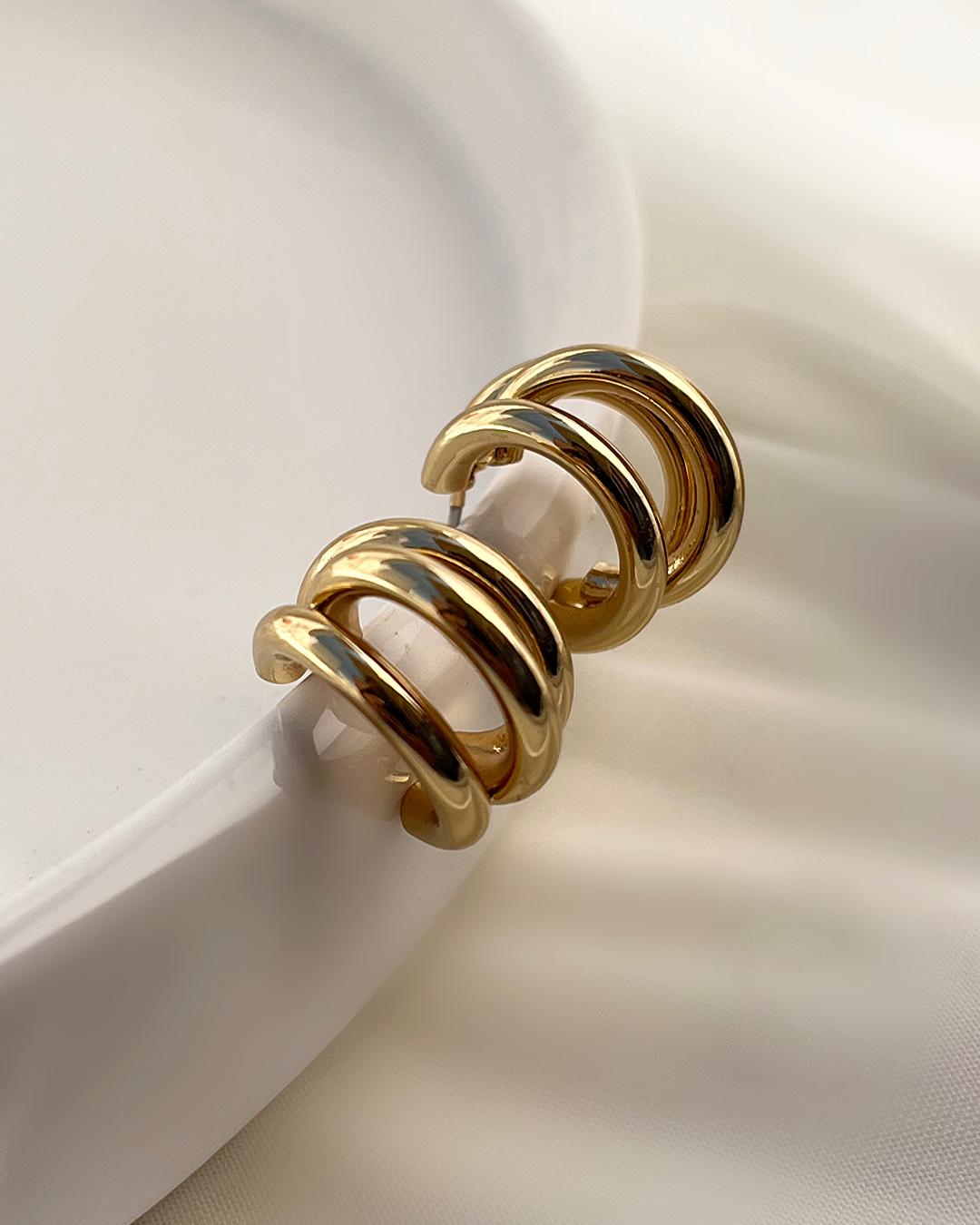 گوشواره نیم حلقه زنانه Tosh