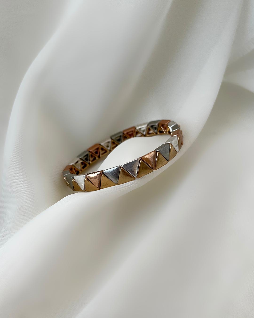 دست بند اسپرت کشی زنانه Parfois