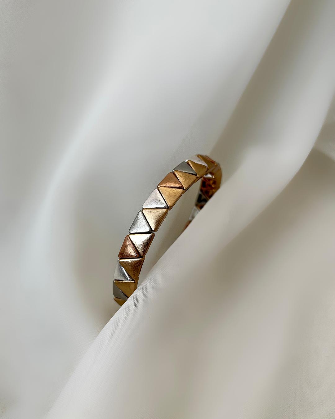 دست بند اسپرت کشی زنانه Parfois