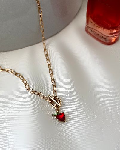 گردنبند قلب توت فرنگی زنانه Accessories