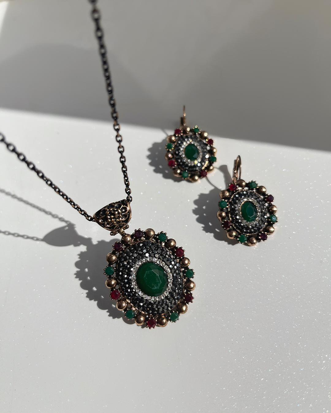 ست بدلیجات قلم کاری فول نگین زنانه Accessories