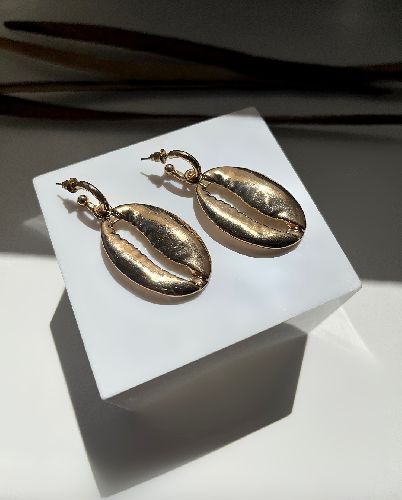 گوشواره صدفی زنانه Parfois