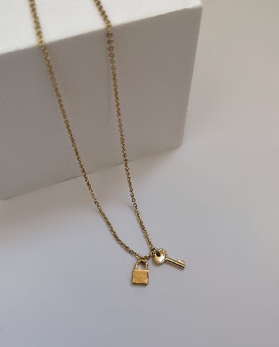 گردنبند کلید و قفل زنانه Six